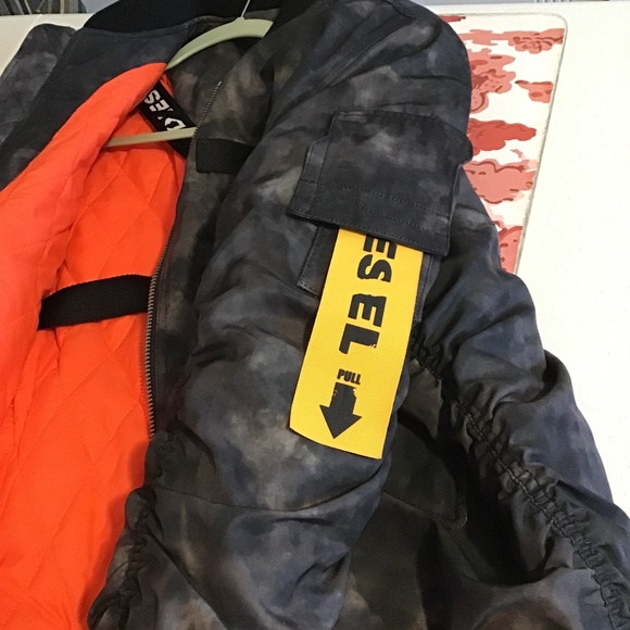 Jacket - Picture 7 of 11